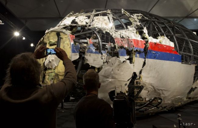 Prvé výsledky vyšetrovania letu MH17 zverejnia v seprembri
