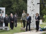 Ministri spravodlivosti EÚ položili vence k pamätníku Brána slobody