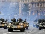 Ukrajina oslávila 25 rokov nezávislosti demonštráciou vojenskej sily