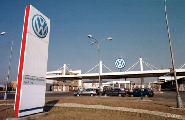 Volkswagen zvažuje prevzatie podielov v dodávateľských firmách