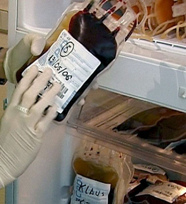 Krvné banky v USA budú kontrolovať, či nie je v krvi darcov vírus zika