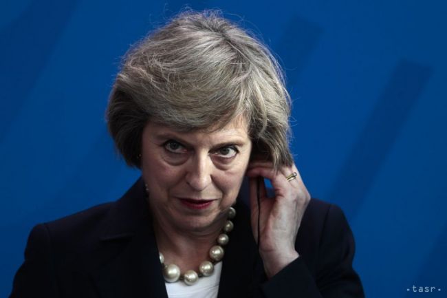 Britská premiérka nepotrebuje na spustenie brexitu súhlas parlamentu