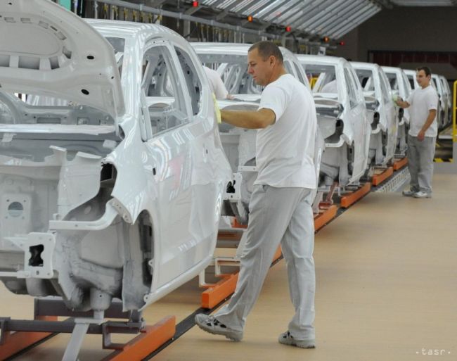 Volkswagen po spore s dodávateľmi vyrába ďalej