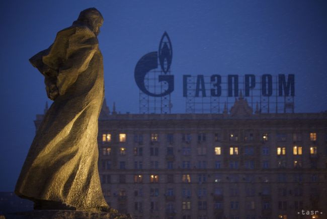 Gazprom v 1. polroku vyviezol o tretinu viac zemného plynu