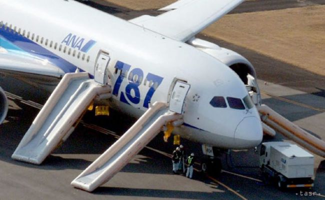 Boeing núdzovo pristál v Írsku po tom, ako turbulencie zranili 16 ľudí