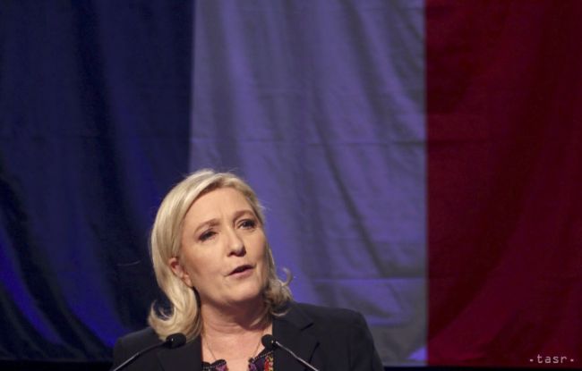 Le Penová prisľúbila referendum o členstve Francúzska v EÚ