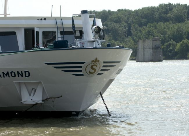 V Turecku sa prevrátila výletná loď s turistami