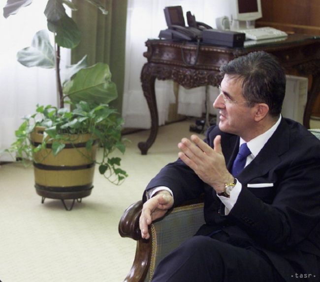 Exprezident Srbska si posedí skoro 2 roky, vrátiť musí vyše milión eur