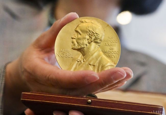 Členov poroty pre Nobelovu cenu za medicínu prepustia pre škandál