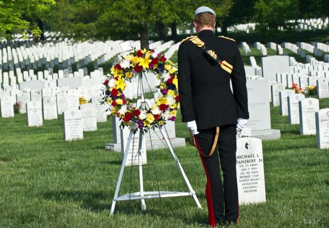 Vďaka zmene zákona môžu na Arlingtonskom cintoríne pochovať pilotku