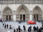 Pri Notre-Dame našla polícia podozrivé auto s plynovými fľašami