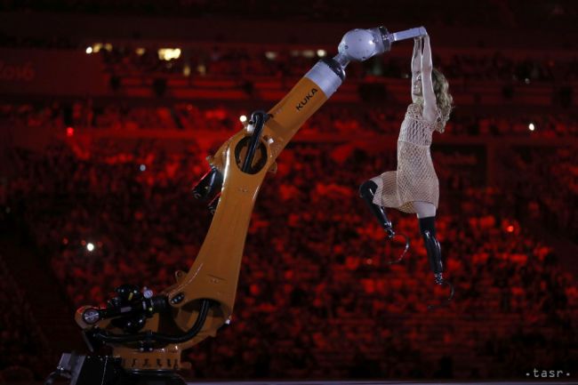 FOTO: Otvárací ceremoniál paralympiády bol v znamení posúvania hraníc