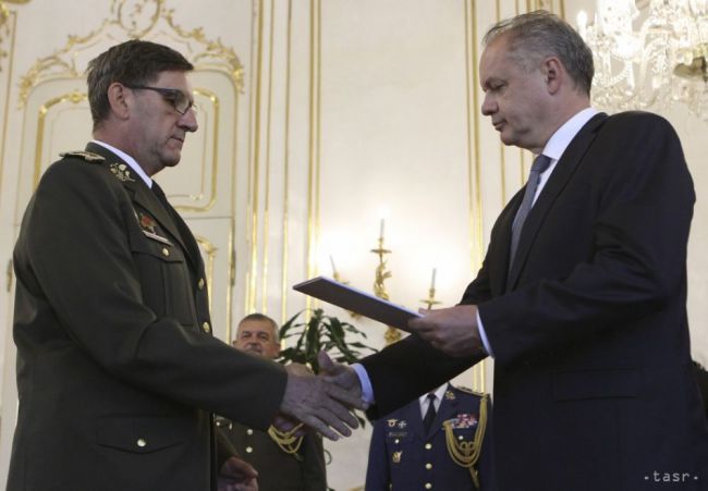 Prezident A. Kiska povýšil a vymenoval generálov Ozbrojených síl SR