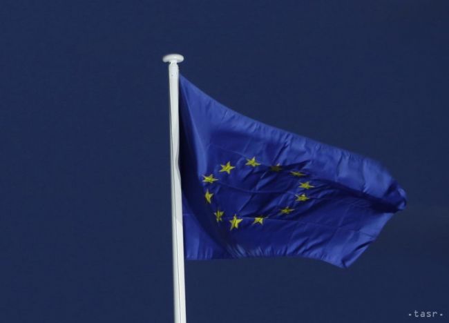 Člen ECJ: Dohoda medzi EÚ a Kanadou o cestujúcich porušuje práva