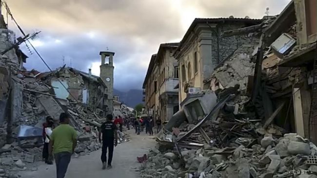 VIDEO: Po ničivom zemetrasení našli v Amatrice živého kocúra