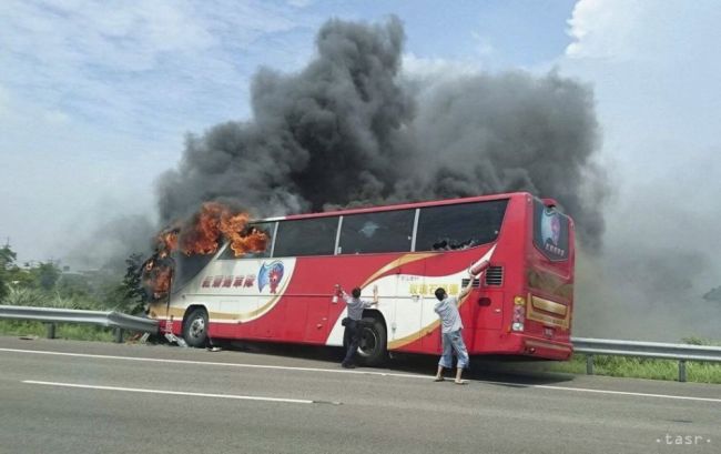 Vodič havarovaného autobusu v Taiwane mal samovražedné úmysly