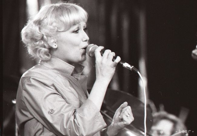 VIDEO: Spevácka legenda Marika Gombitová oslavuje 60. narodeniny