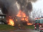Pri požiari rodinného domu zahynulo deväť ľudí