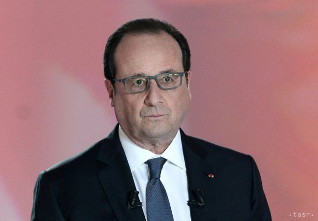 Hollande: Európa sa nemôže spoliehať iba na vonkajšie obranné kapacity