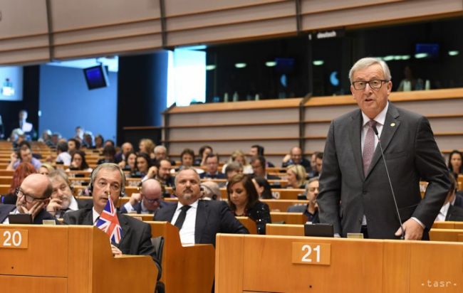 Juncker si želá väčšiu jednotu v EÚ