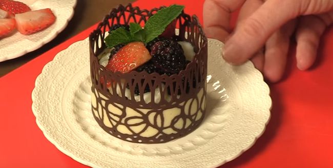 Video: Ako vyrobiť úžasnú čokoládovú čipku?