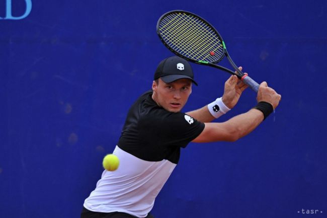 DAVIS CUP: Tomic zdolal Kovalíka, Slovensko prehráva v Austrálii 0:2