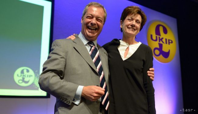 JAMESOVÁ: Konzervatívcom v otázke brexitu nemožno dôverovať