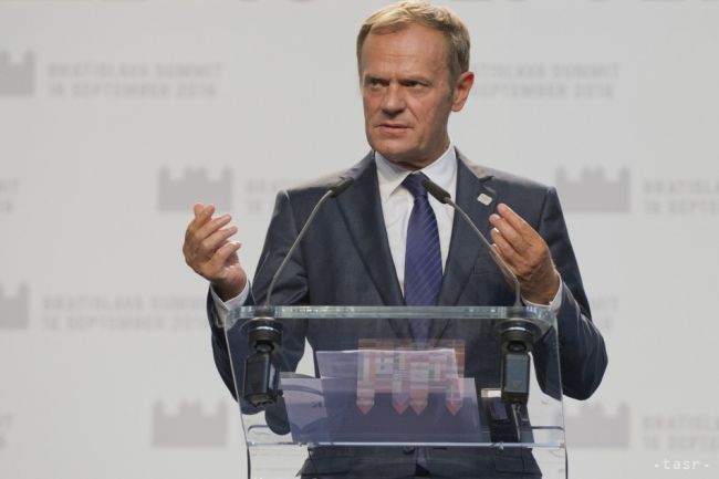 TUSK: Rokovania o odchode z EÚ začne Británia asi na budúci rok