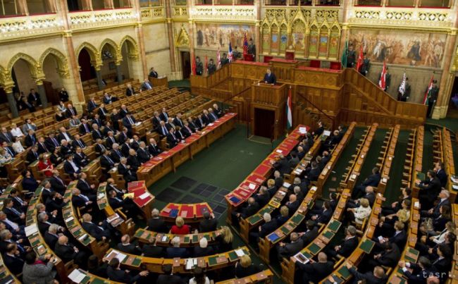 Dve tretiny Maďarov s dvojakým občianstvom nemajú záujem o referendum
