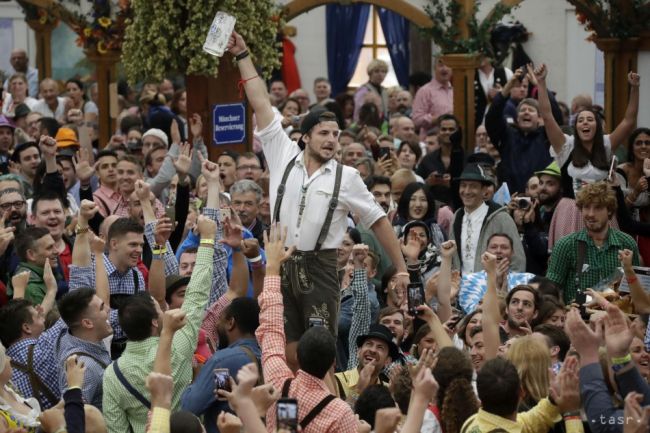 V Mníchove narazili prvý súd 183. ročníka Oktoberfestu