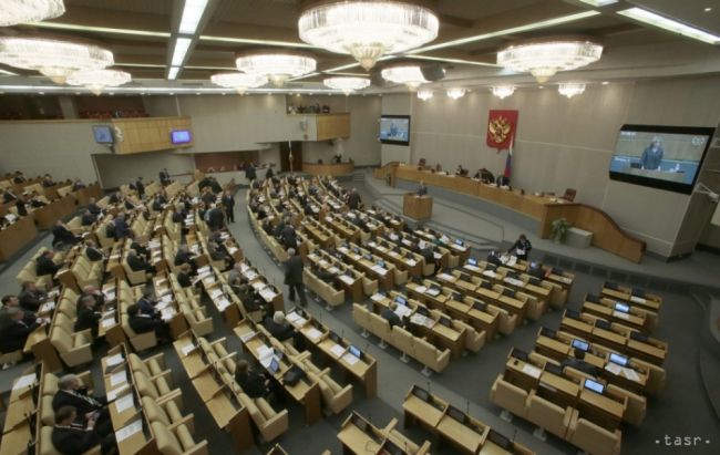 FOTO: Hlasovanie do ruskej Štátnej dumy na Ukrajine sprevádzajú útoky