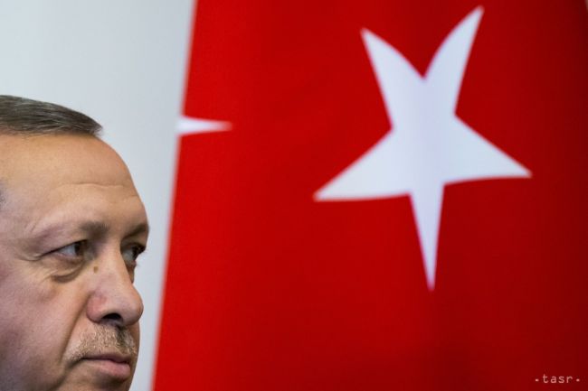Turecko avizovalo ofenzívu na ďalšiu baštu Islamského štátu v Sýrii