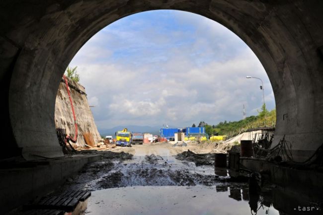 Zvolenu predostreli tri varianty obchvatu, všetky vedú tunelmi