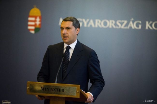 Maďarský minister Lázár rázne odmietol Kiskovu kritiku Orbána