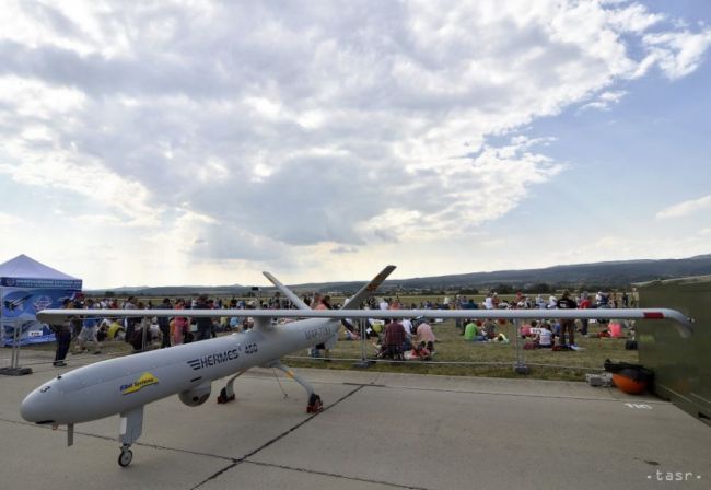 V USA sa zrútilo špionážne lietadlo, zahynul pilot