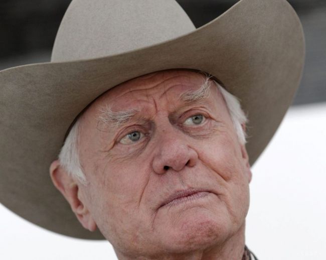 Larry Hagman, známy ako Džejár zo seriálu Dallas, by mal 85 rokov