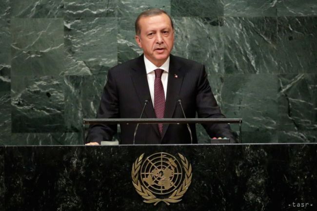 Erdogan prisľúbil Porošenkovi podporu v otázke Krymu