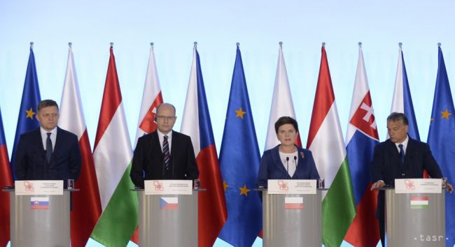 V poľskom Sejme otvorili výstavu o histórii spolupráce krajín V4