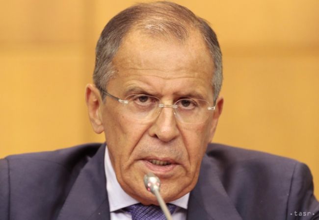Lavrov kritizuje USA za neplnenie záväzkov ohľadom urovnania v Sýrii