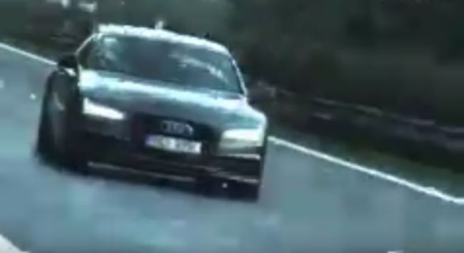 VIDEO: Pozornosti policajtov včera neunikla jazda vodiča Audi