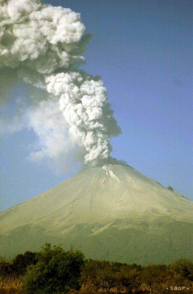 Na indonézskom ostrove Lombok vybuchla sopka Barujari