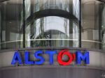 Proti plánovanému uzavretiu závodu Alstomu demonštrovali stovky ľudí