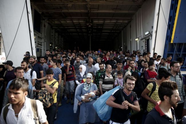 Podpredseda Fideszu: Do Budapešti prišli s migrantmi teroristi