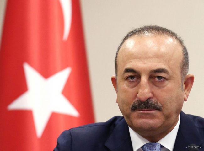 M. Čavušoglu: Kurdi by sa nemali zapojiť do operácií proti IS