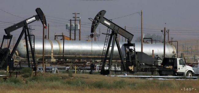 Ceny ropy klesli o vyše 3%. Cena Brentu sa dostala pod 46 USD/barel