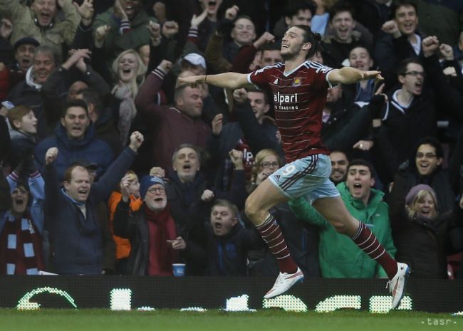 West Ham začal vyšetrovať Carrolla a Randolpha, údajne boli opití