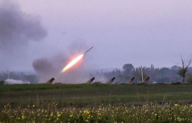 Reuters: Sýrski povstalci dostali zo zahraničia nový typ rakiet Grad