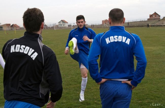 Srbský futbalový zväz žiada zrušenie členstva Kosova v UEFA