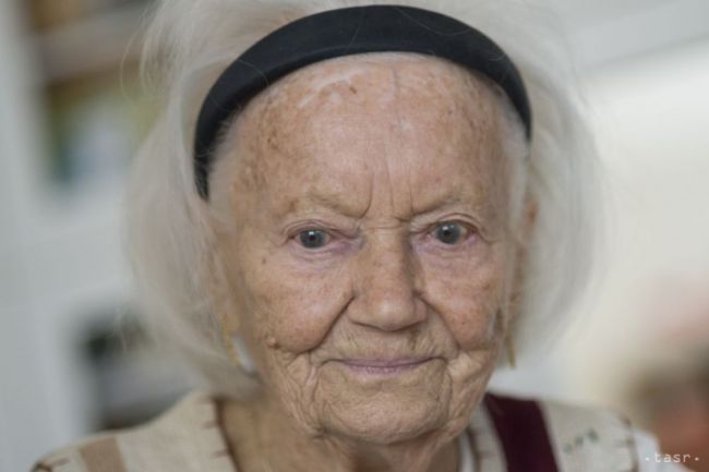 Vo veku 101 rokov zomrela jedna z najstarších učiteliek Elena Barátová
