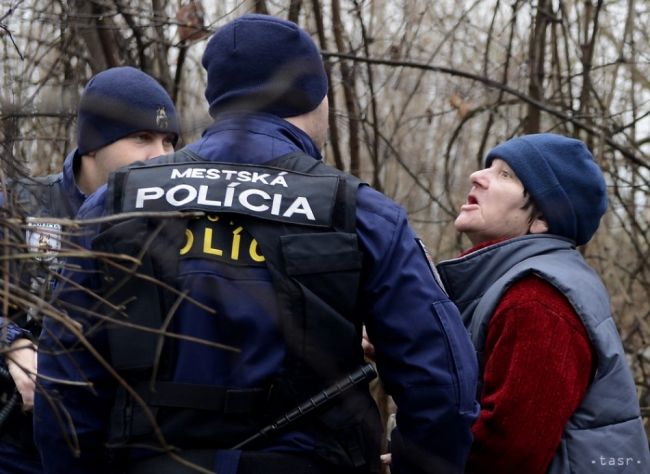 Vo Vranove nad Topľou odvolali náčelníka mestskej polície